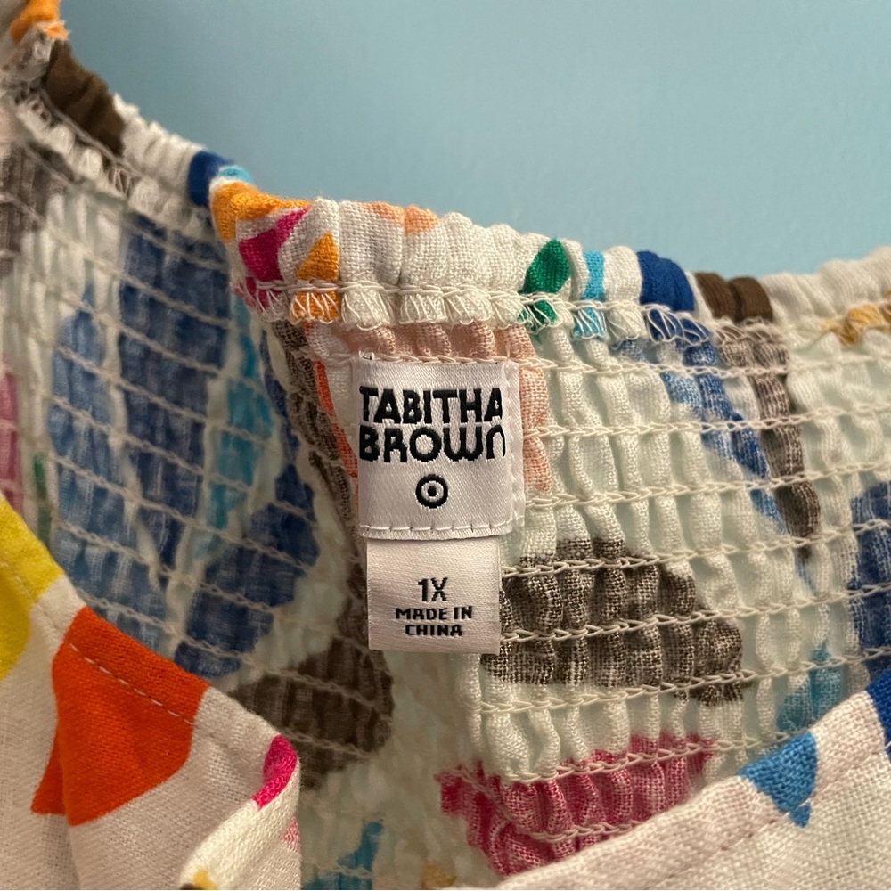 HP! 🎈🎈Tabitha Brown puff-sleeved white dress with multicolored leaves, size 1X - Picture 2 of 3
